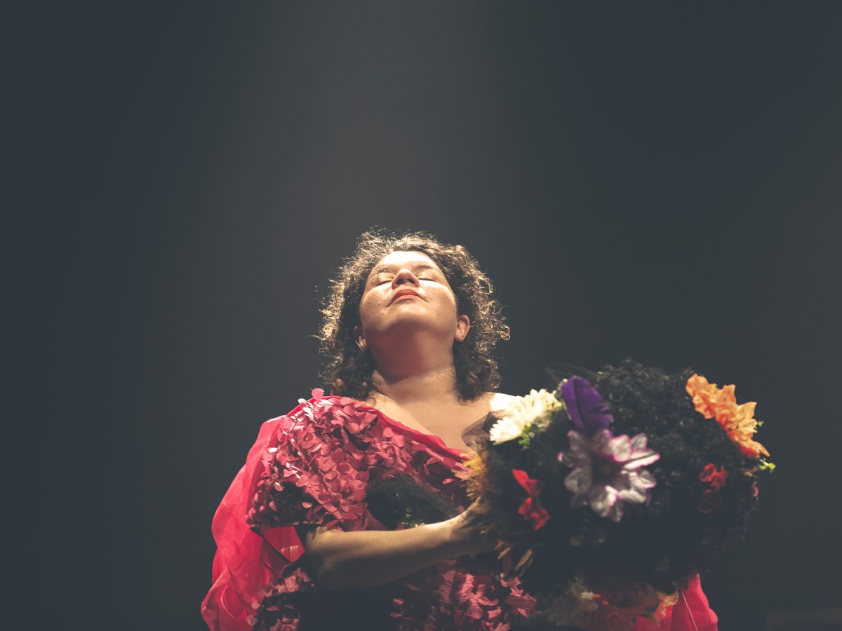 Santa Maravilha Recebe – entrevistas perforMágicas&nbsp;(teatro)