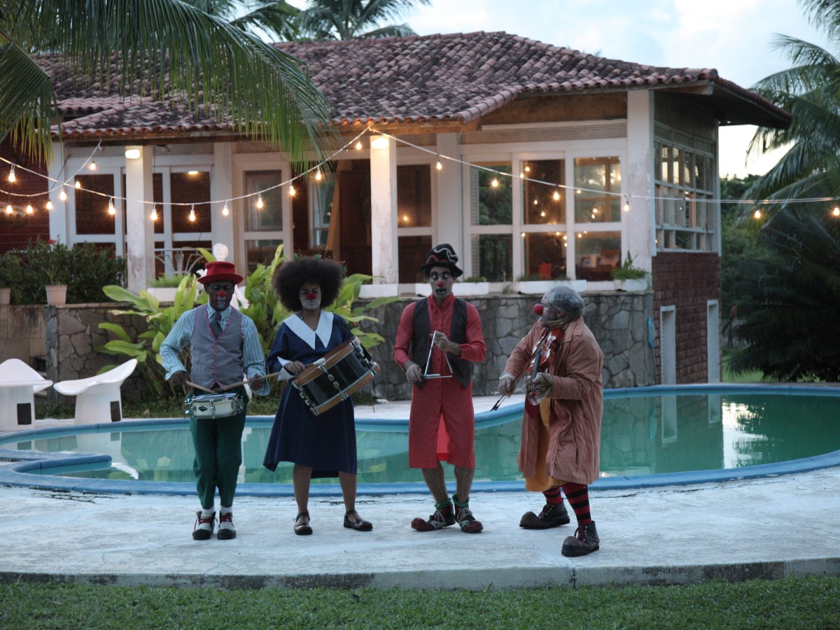 Ridículos (documentário/longa)